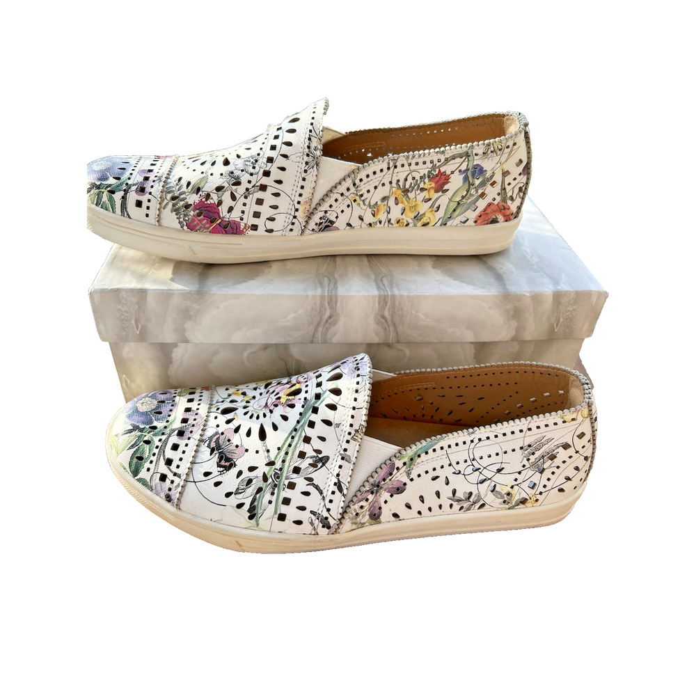 Women's Earth Tangelo White Butterfly Printed Leather Cut Out Sneakers 7.5 B - Picture 7 of 9
